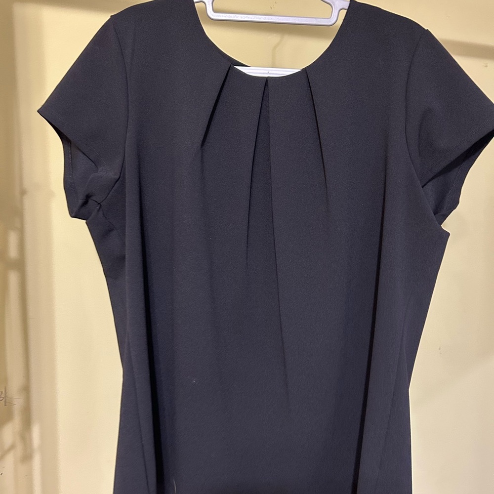 Liz Claiborne Black Pleated Women's Blouse